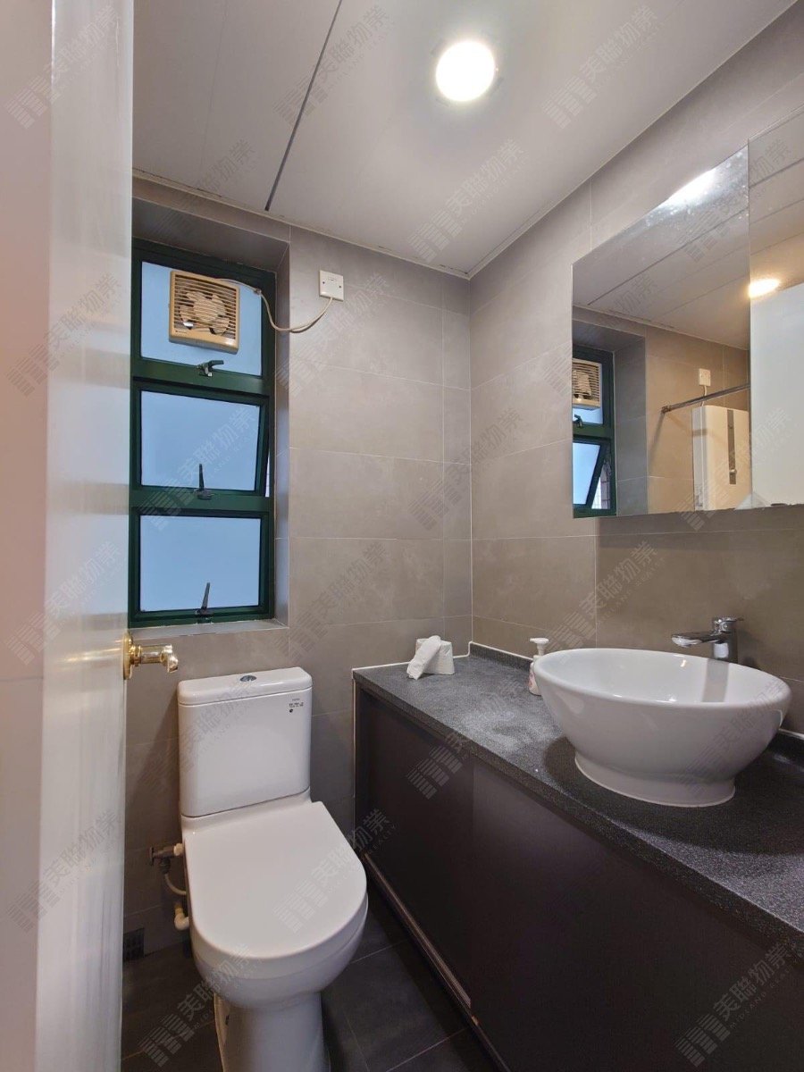 EAST POINT CITY BLK 01 Tseung Kwan O L 1543774 For Buy