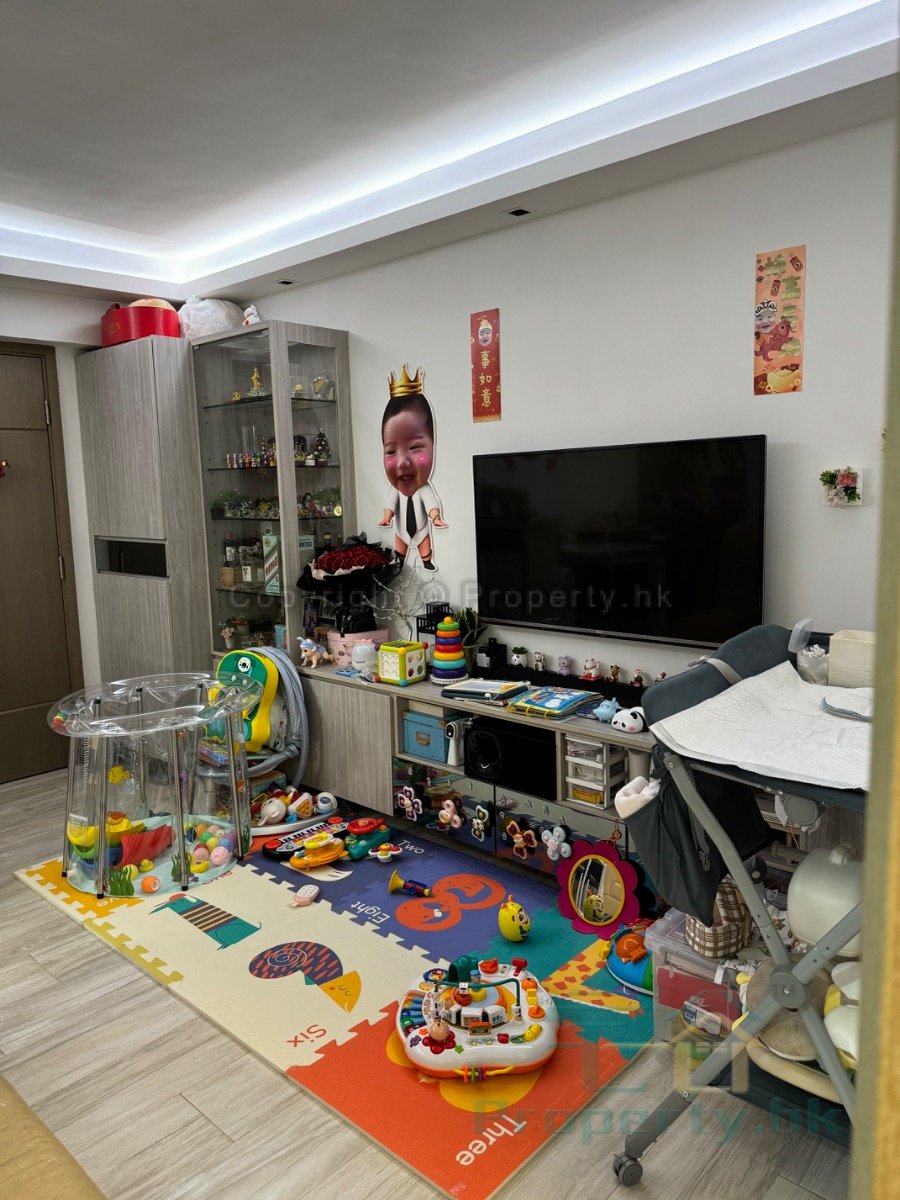 KWONG LAM COURT BLK B MAU LAM HSE (HOS) Shatin M T054975 For Buy