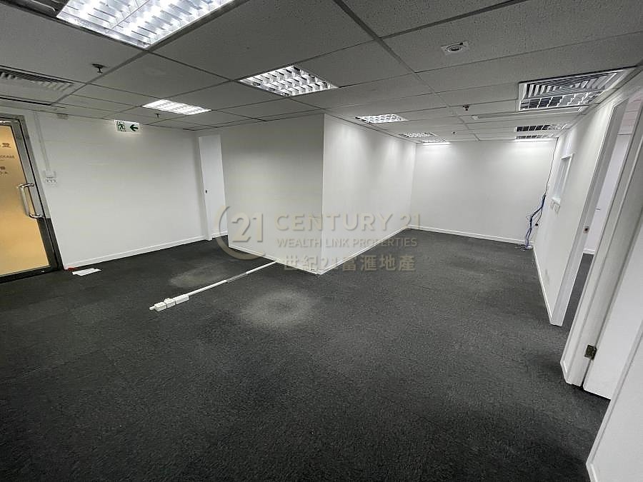 HARBOUR CRYSTAL CTR Tsim Sha Tsui 010238 For Buy