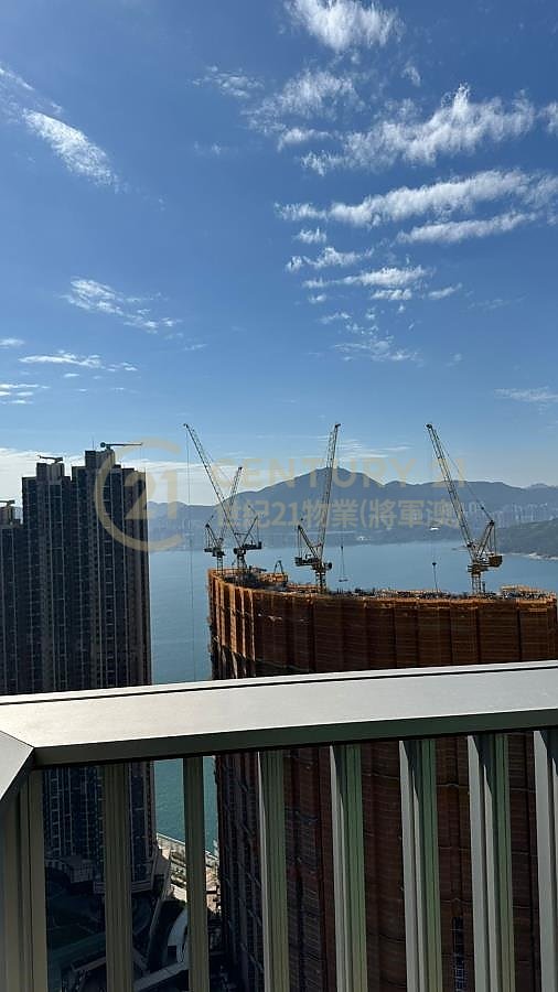 日出康城 第03期 緻藍天 第01座