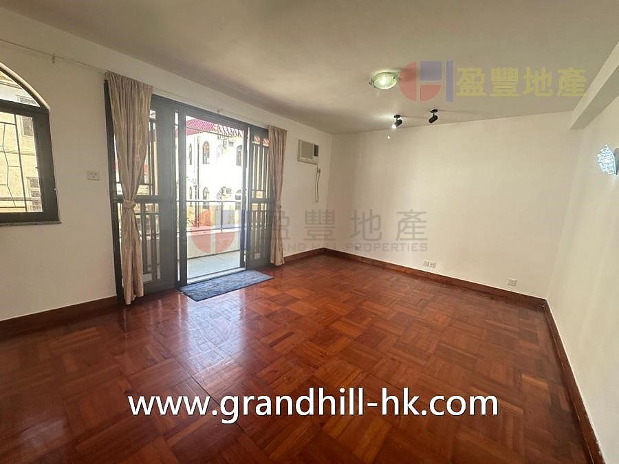 SAI KUNG NICE DUPLE WITH C/P Sai Kung L 018378 For Buy