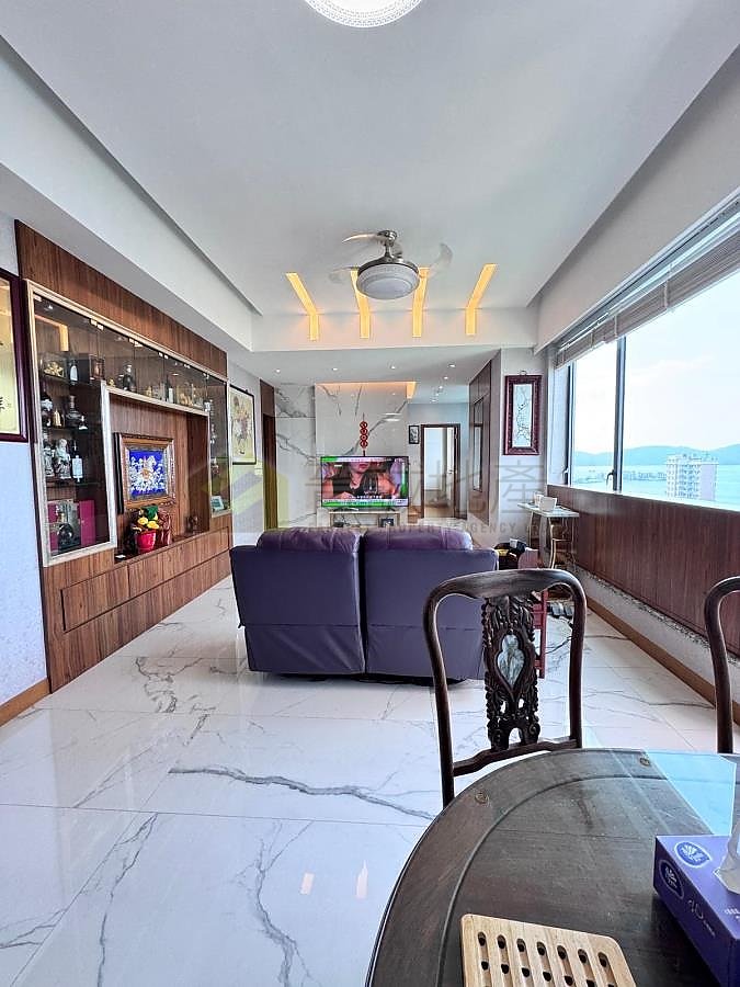 CROWN BY THE SEA Tuen Mun M A035850 For Buy