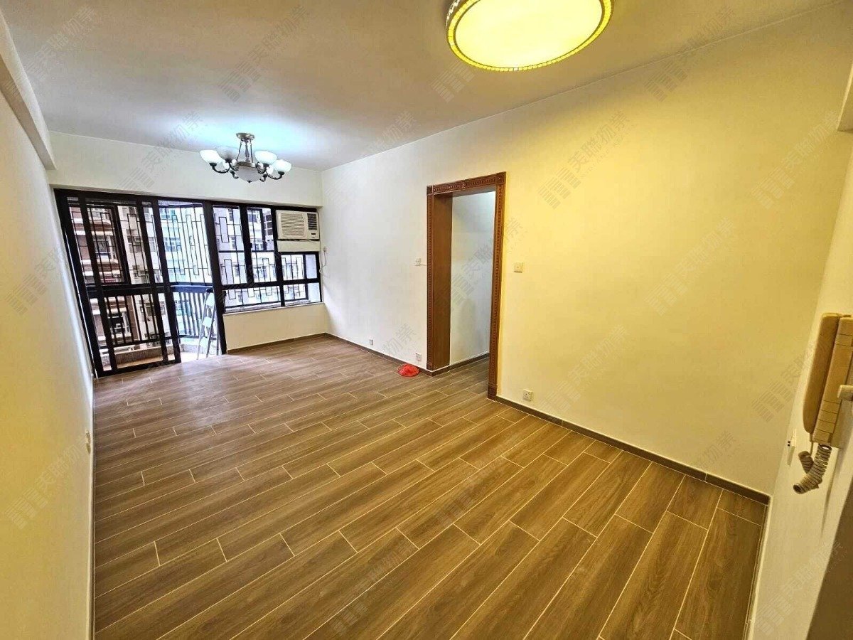 SHATIN PLAZA BLK C (ELEGANT TWR) Shatin L 1473588 For Buy