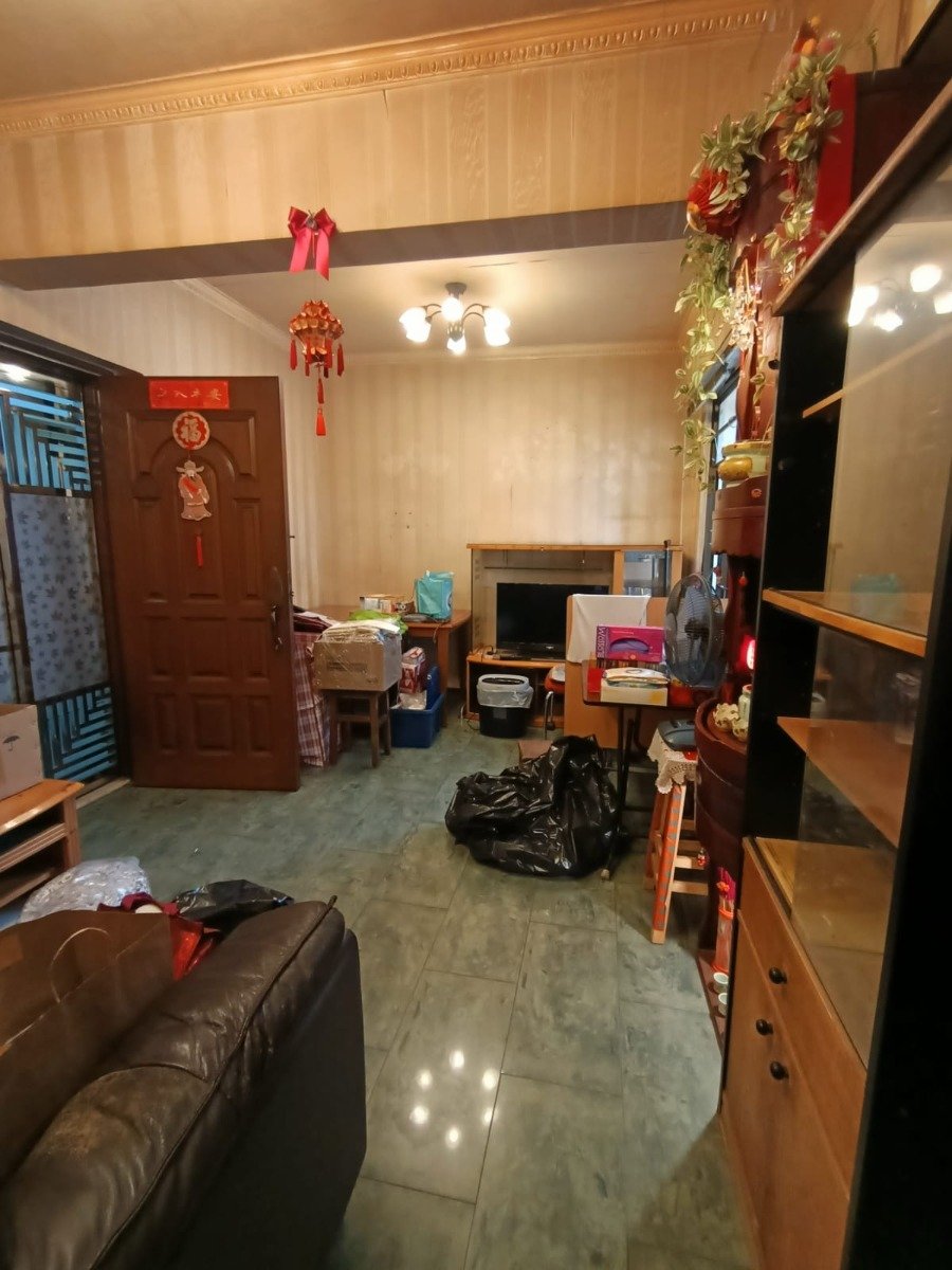 TAK ON MANS Tai Kok Tsui H 1469476 For Buy