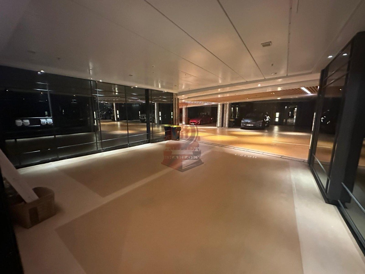 ST MORITZ HSE Shatin All 1600858 For Buy