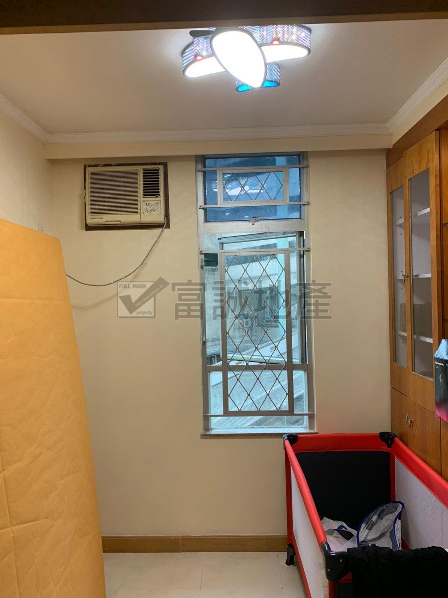 TSZ OI COURT  Wong Tai Sin L T089674 For Buy