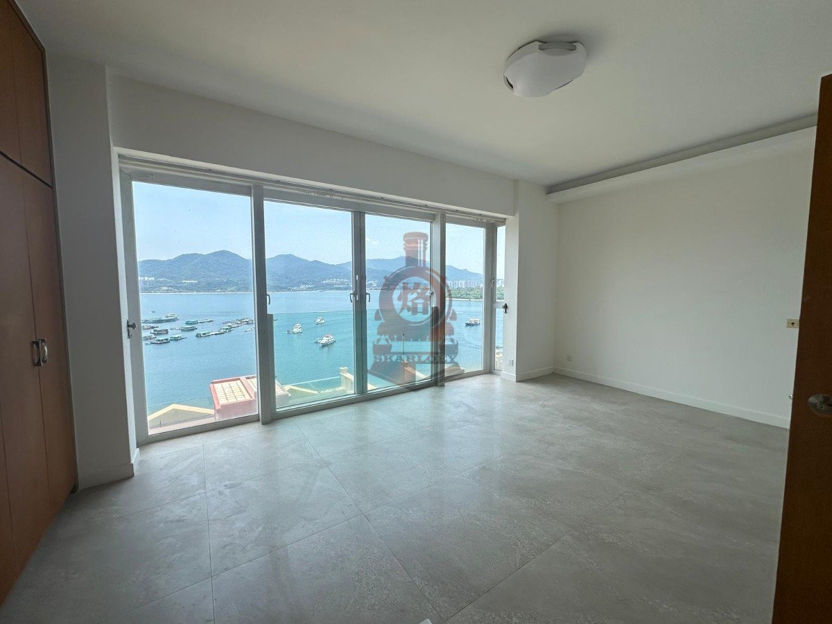 BEVERLY HILLS Tai Po 1499042 For Buy