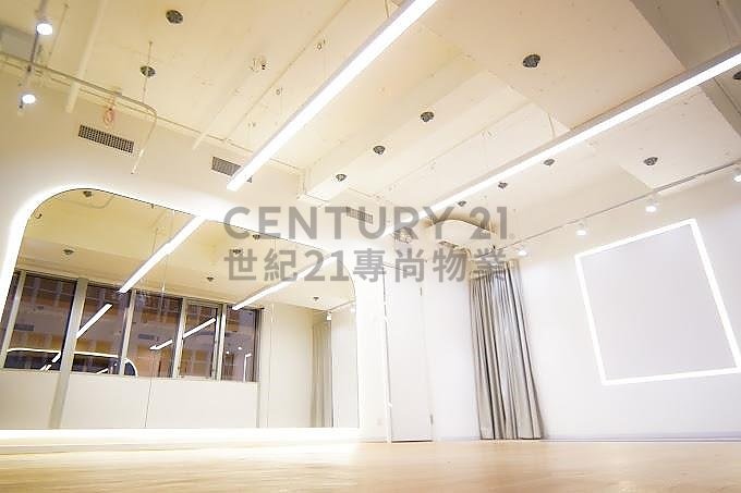 EUBANK PLAZA Central H C181824 For Buy
