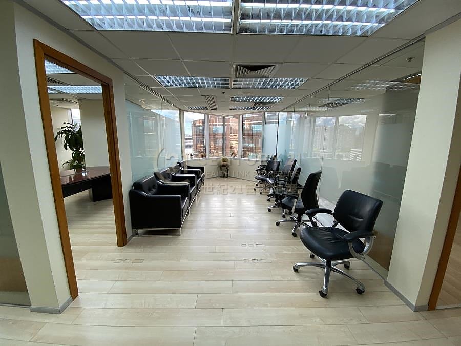 CONCORDIA PLAZA Tsim Sha Tsui 011215 For Buy