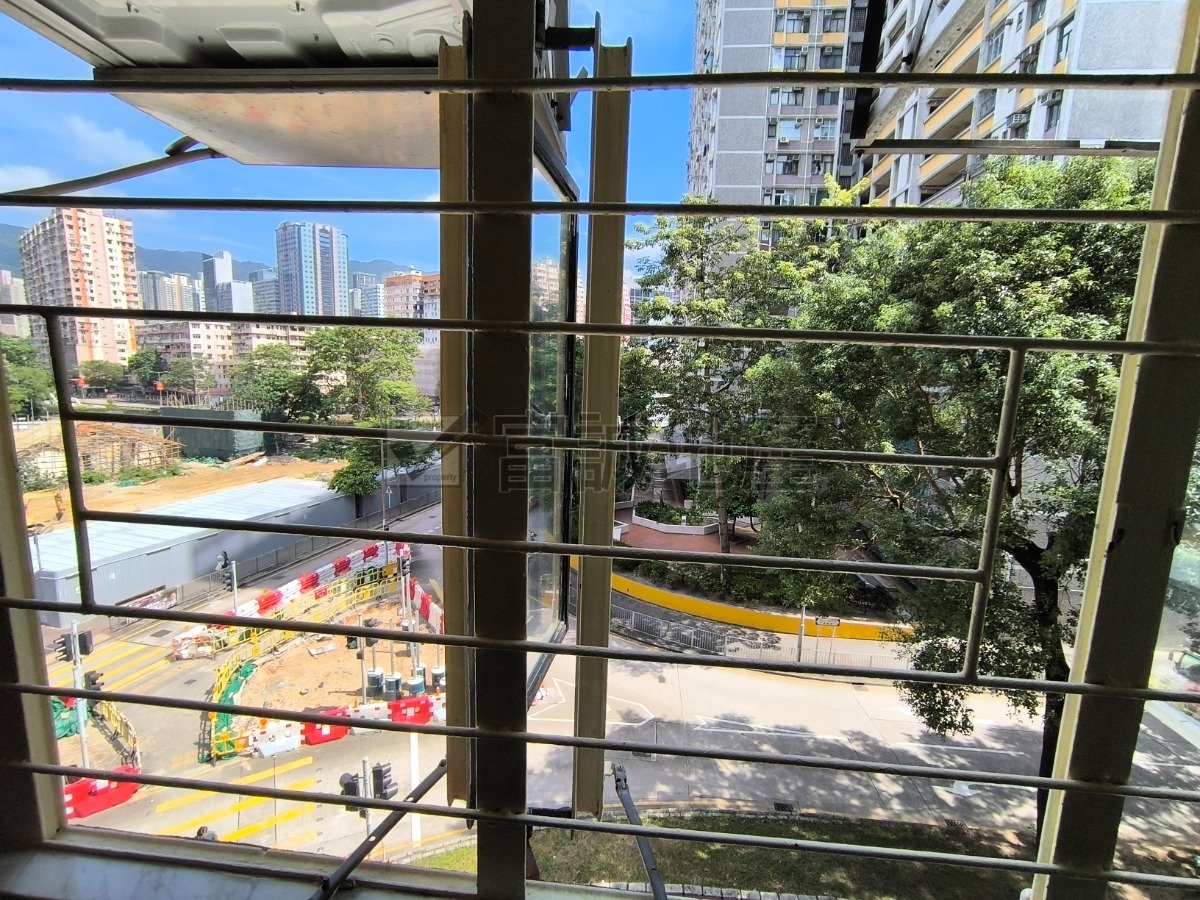 TUNG TAU EST  Kowloon City L N124710 For Buy