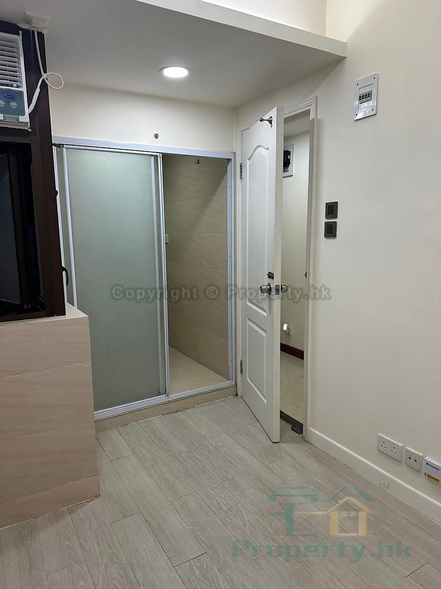 MING HING BLDG Sai Ying Pun L C507178 For Buy