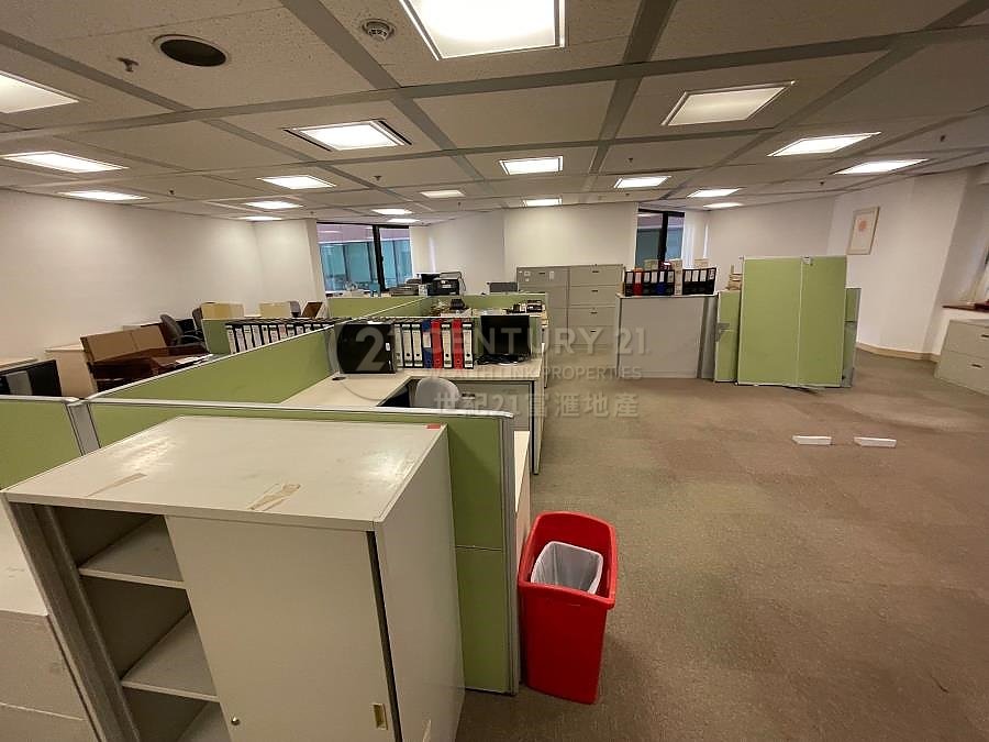 HARBOUR CITY  Tsim Sha Tsui 010128 For Buy