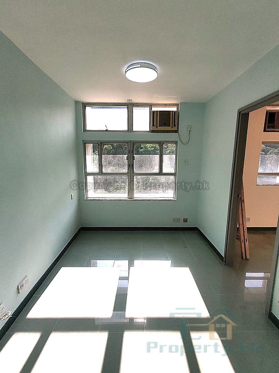YUET CHUI COURT Chai Wan L A031303 For Buy