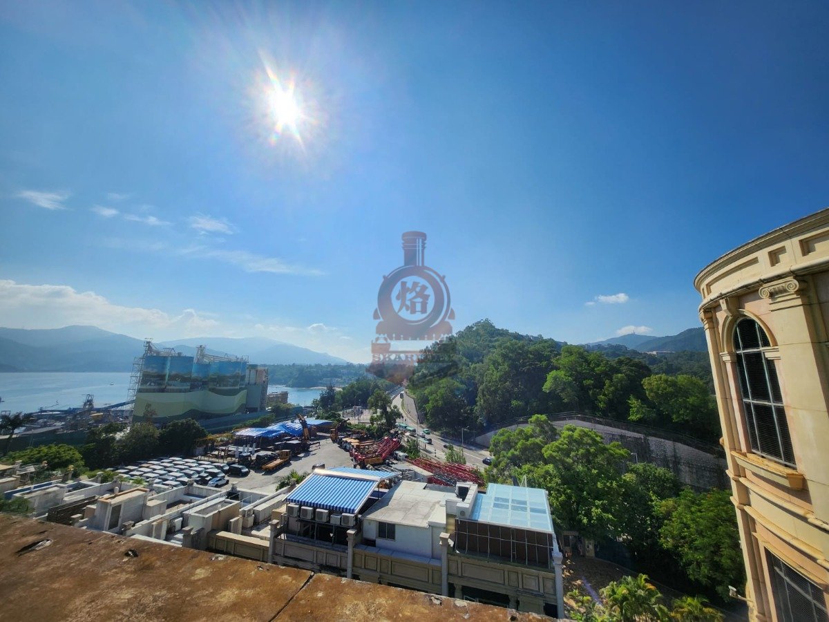BEVERLY HILLS Tai Po 1593356 For Buy