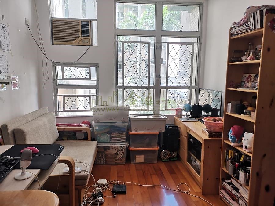 TSZ OI COURT  Wong Tai Sin L W057641 For Buy