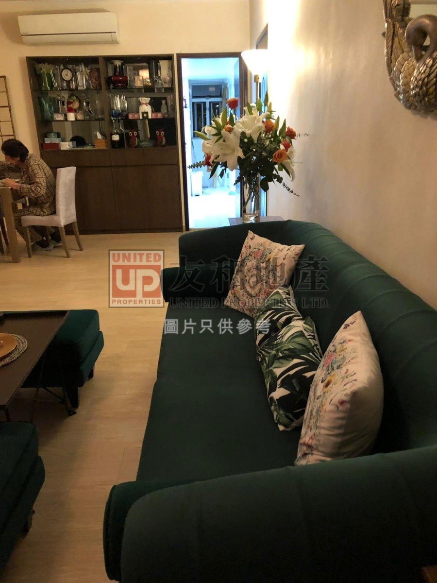 YORK MAN Kowloon City M K150640 For Buy