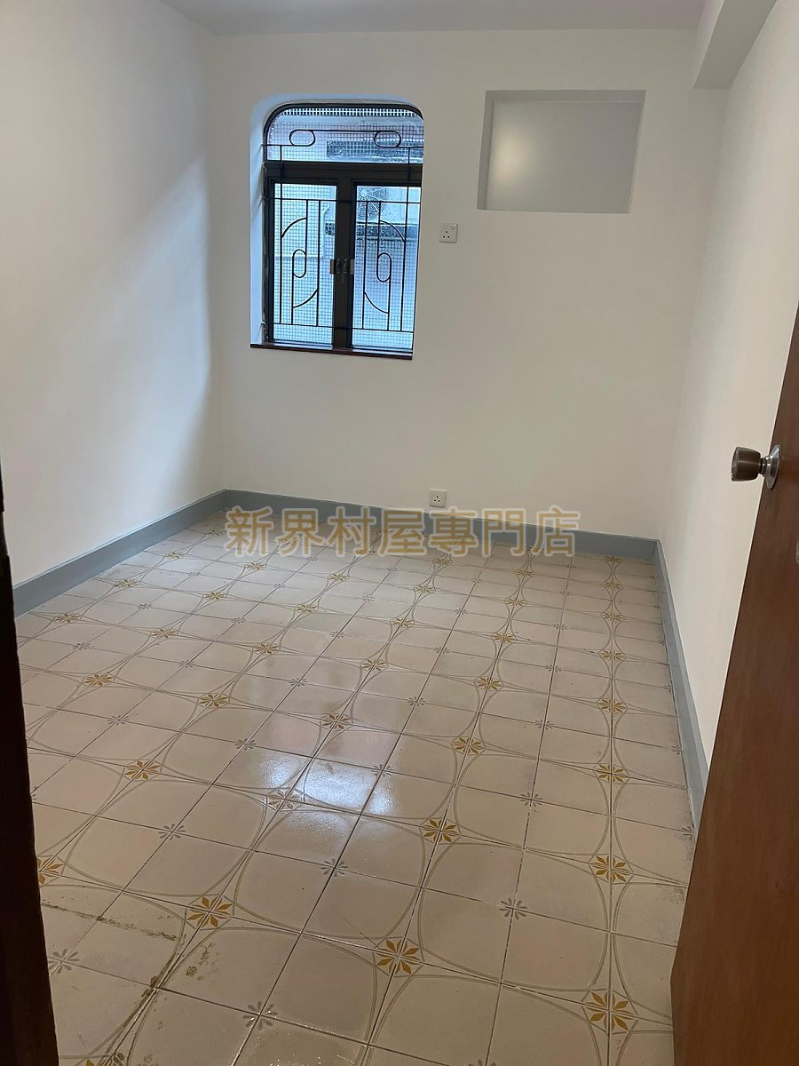 TSOK POK HANG SAN TSUEN Shatin H S007158 For Buy
