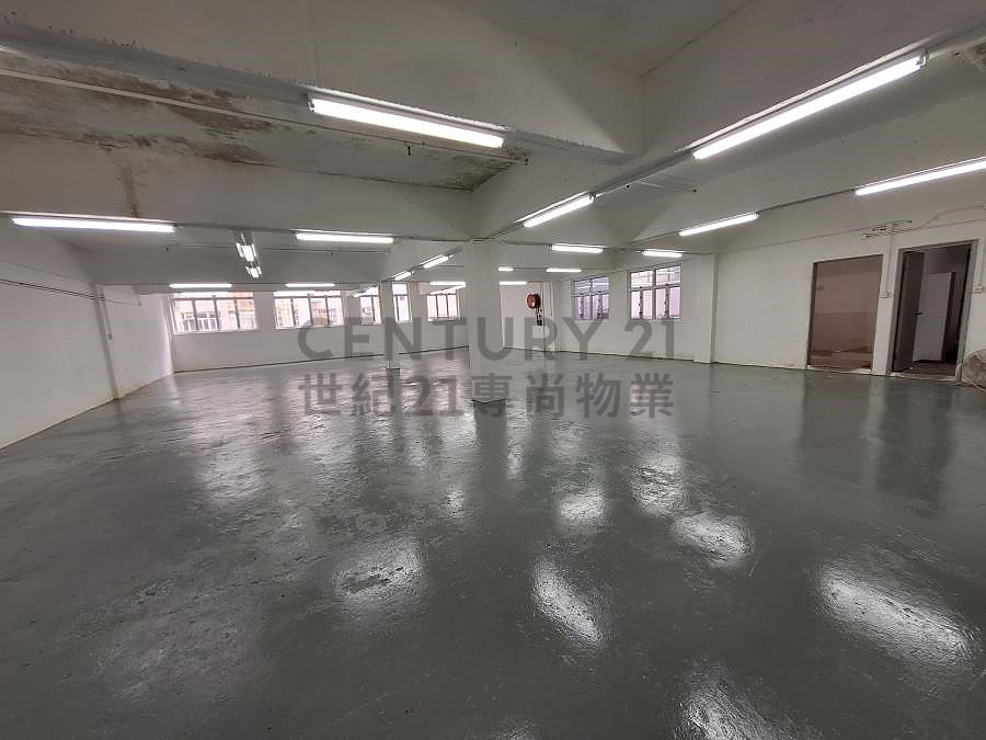 WAH HING IND BLDG (TSUEN WAN) Tsuen Wan M C171607 For Buy