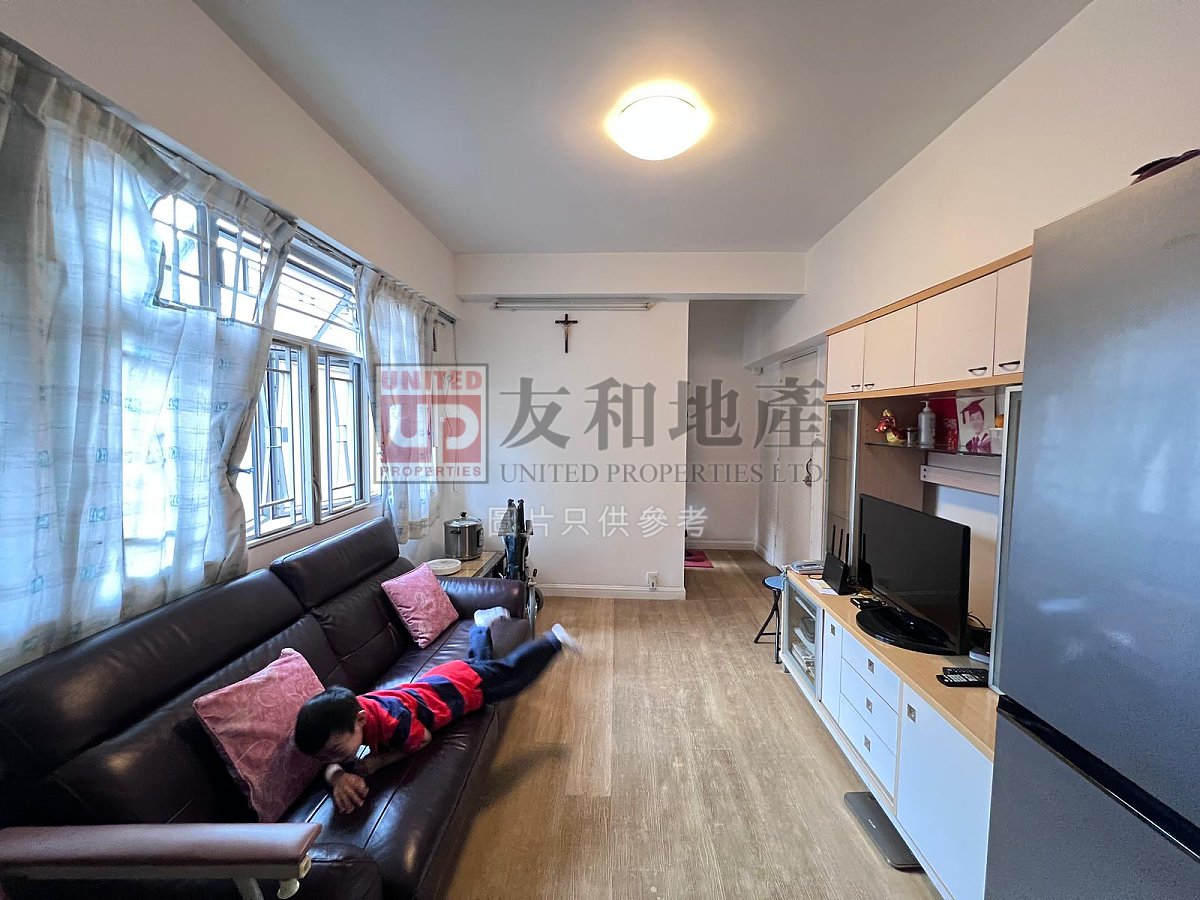 GRAND VIEW COURT Kowloon City L T140970 For Buy