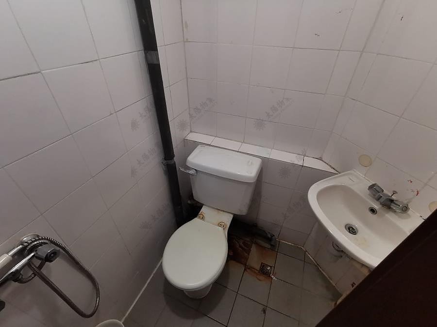 ROYAL PENINSULA  Hunghom R058045 For Buy