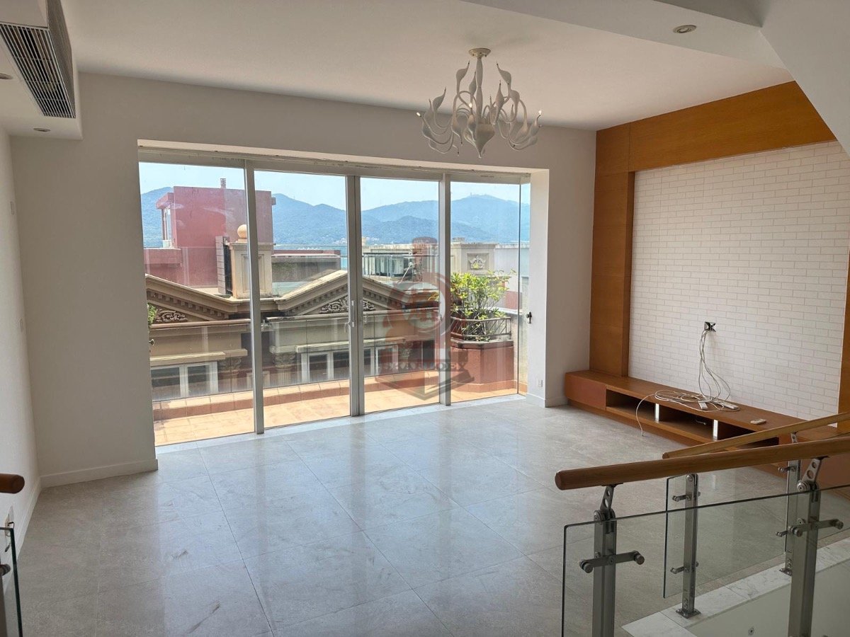 BEVERLY HILLS Tai Po All 1520980 For Buy