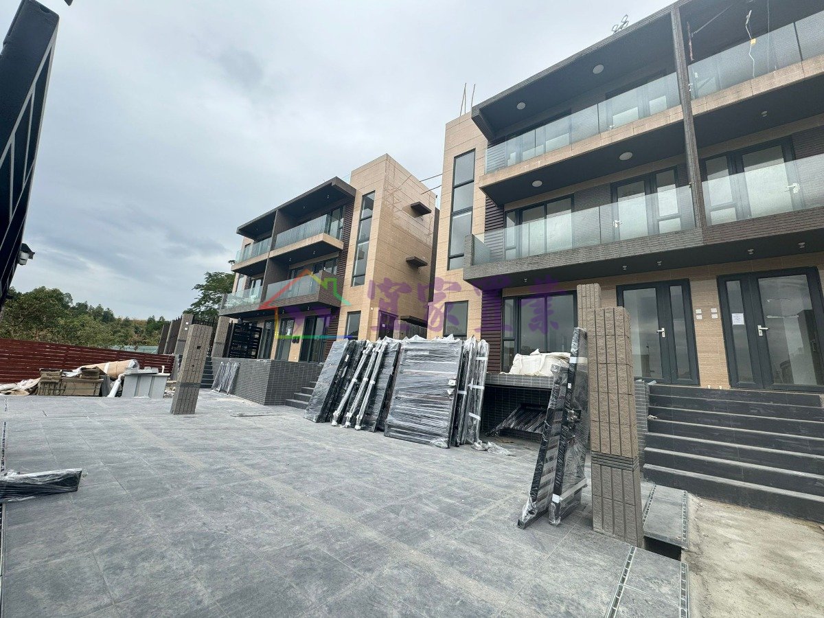 HA MEI SAN TSUEN Tin Shui Wai M 004734 For Buy