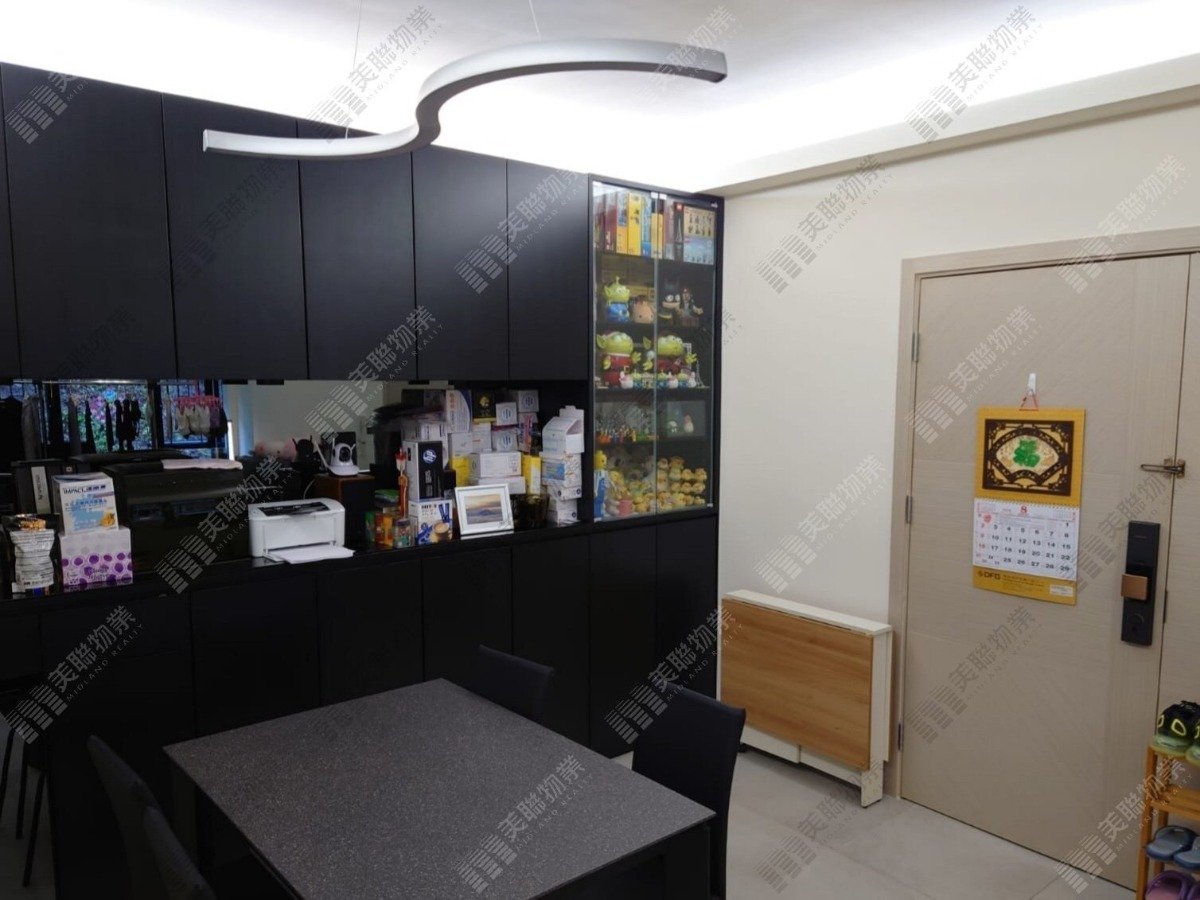 PRISTINE VILLA BLK 13 Shatin L 1620448 For Buy