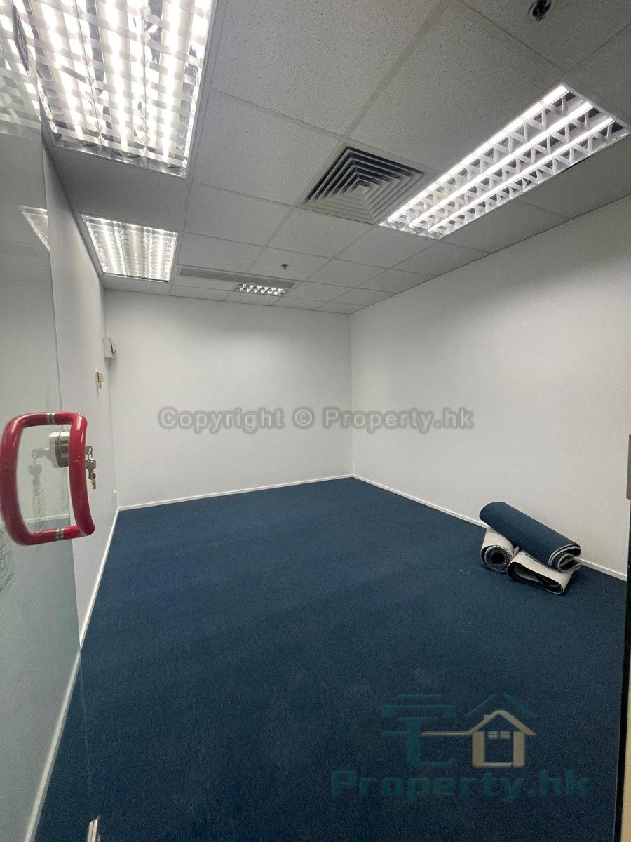 SOUTH SEAS CTR 1/F TOY CTR Tsim Sha Tsui L 1498810 For Buy