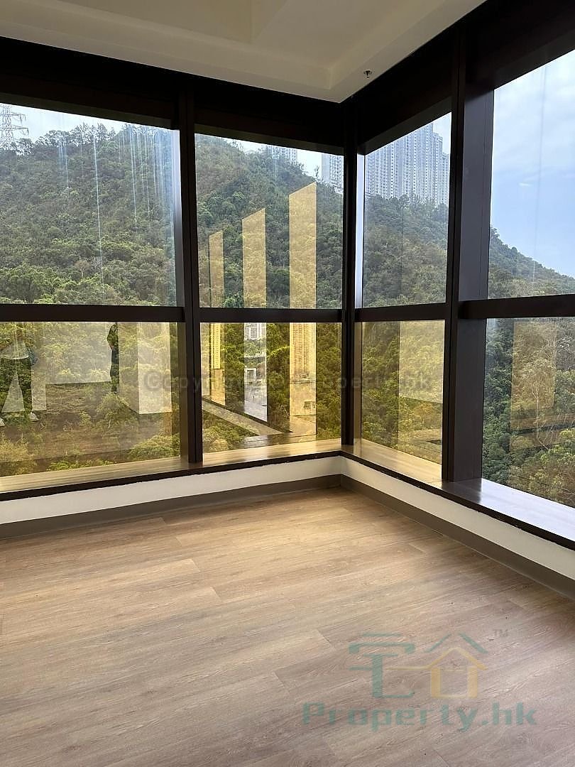 IPLACE Kwai Chung H C522048 For Buy
