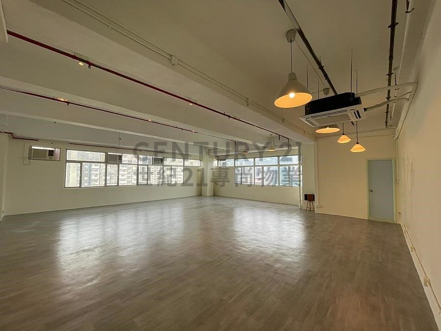 CHAI WAN IND CITY PH 02 Chai Wan H K194540 For Buy