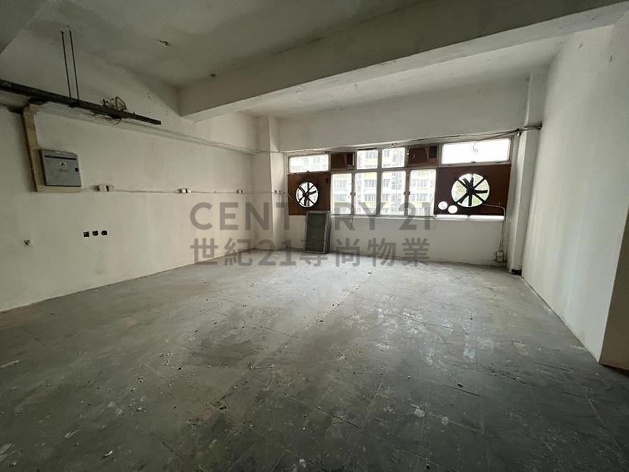 KA WING FTY BLDG San Po Kong L C199312 For Buy