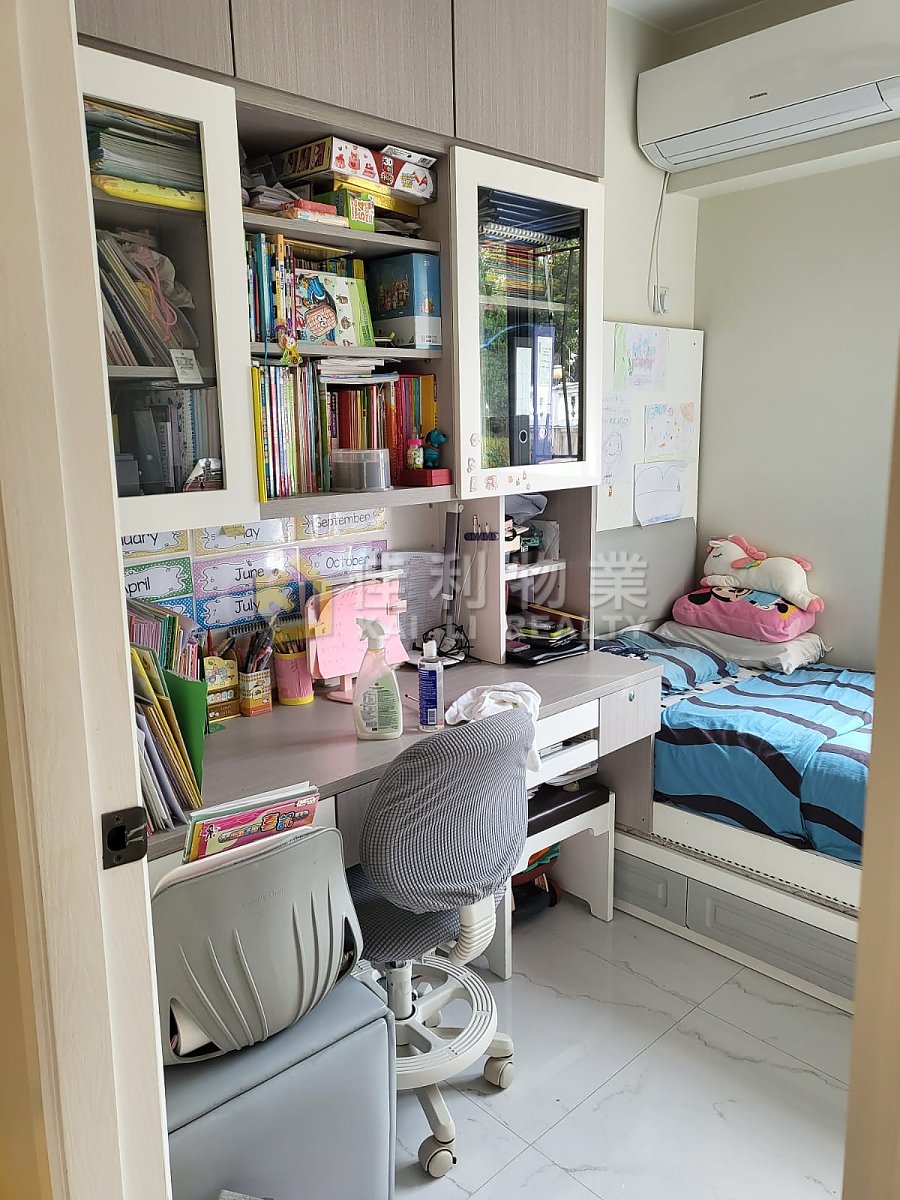 NOBLE PARK Yuen Long Y035757 For Buy