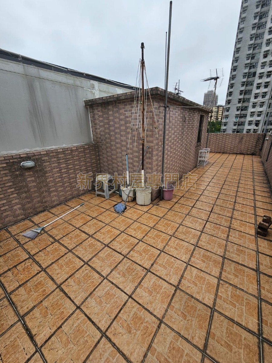 PAN CHUNG Tai Po L S006953 For Buy