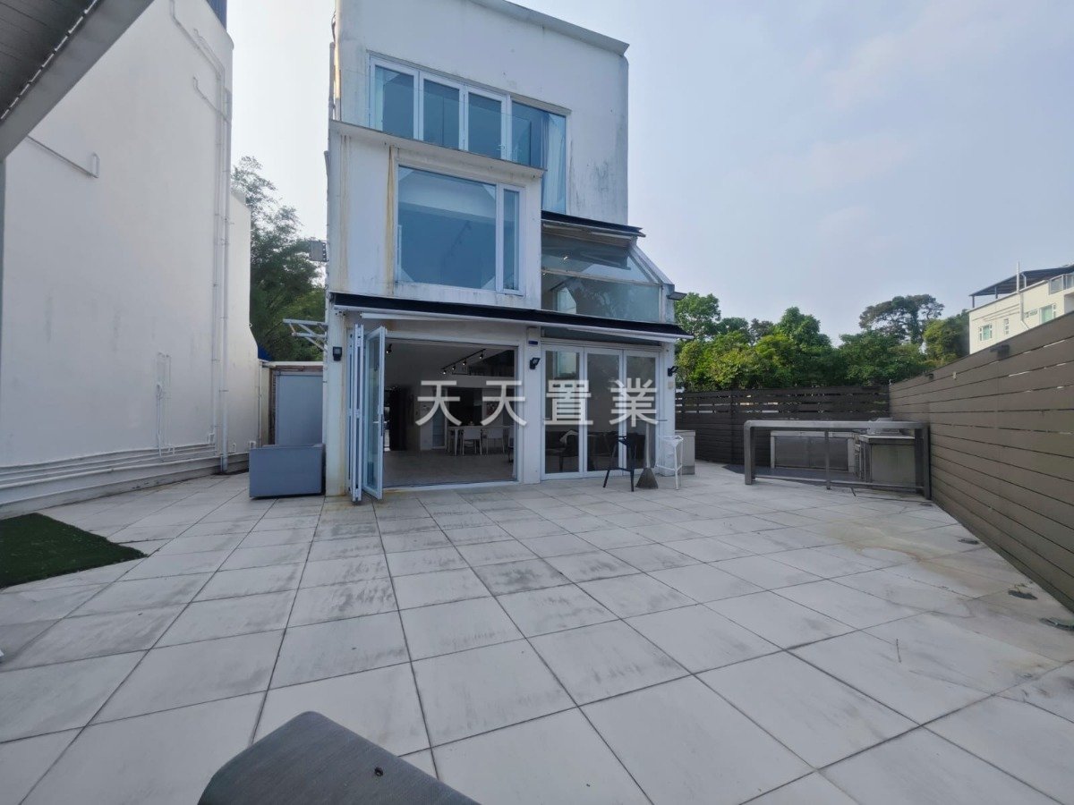HEBE VILLA Sai Kung 005463 For Buy