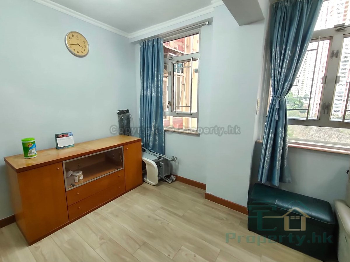 WANG KWONG BLDG BLK B Ngau Tau Kok H A028576 For Buy