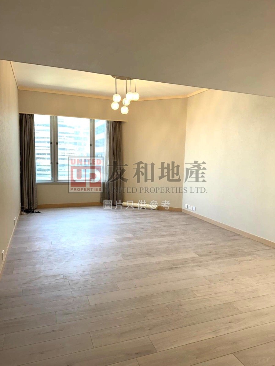 CONVENTION PLAZA  APT Wan Chai H T185567 For Buy
