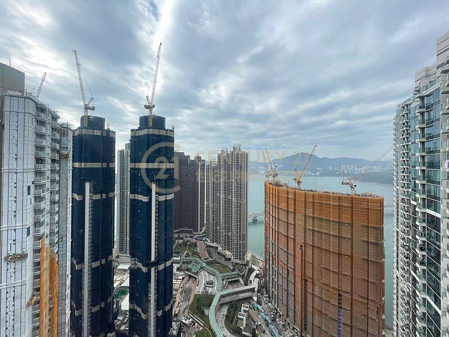 日出康城 第03期 緻藍天 第01座