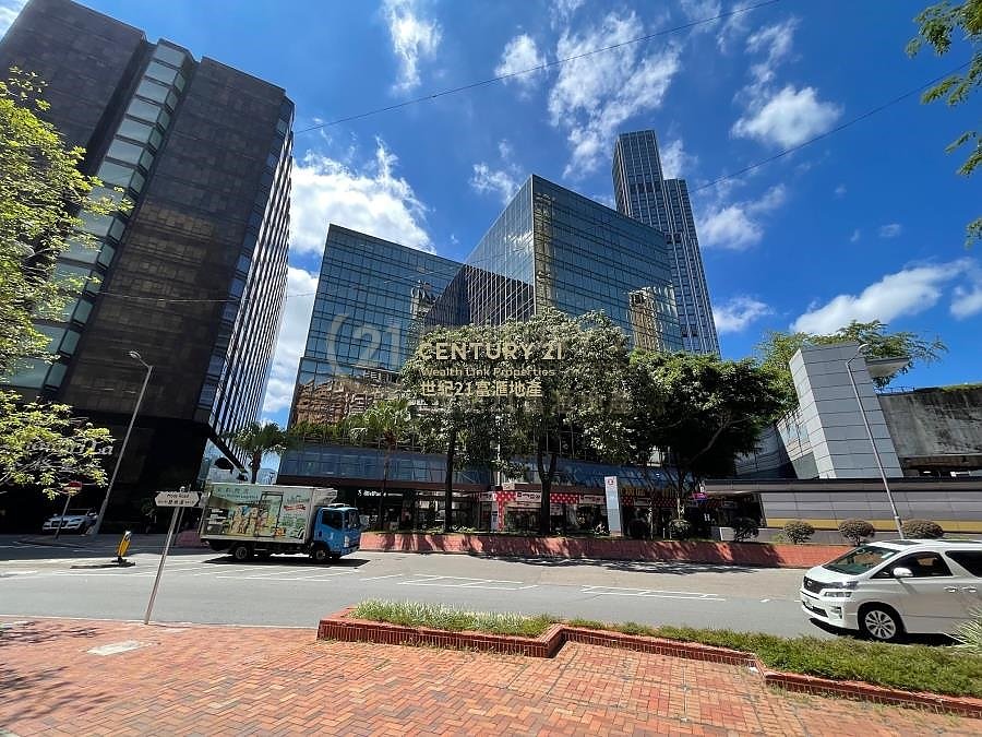 WING ON PLAZA Tsim Sha Tsui 011214 For Buy