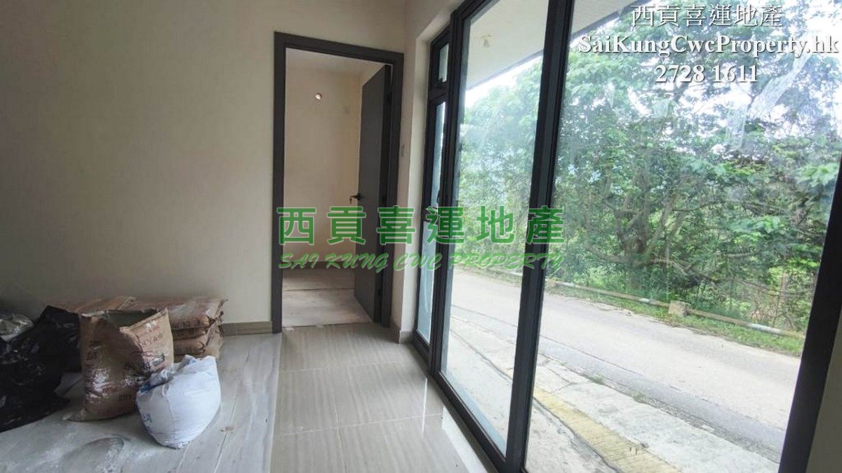 G/F with Garden*Convenient Access Sai Kung G 027970 For Buy