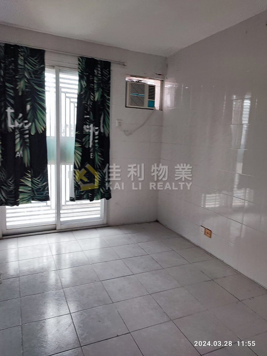KAT HING WAI Yuen Long Y034735 For Buy