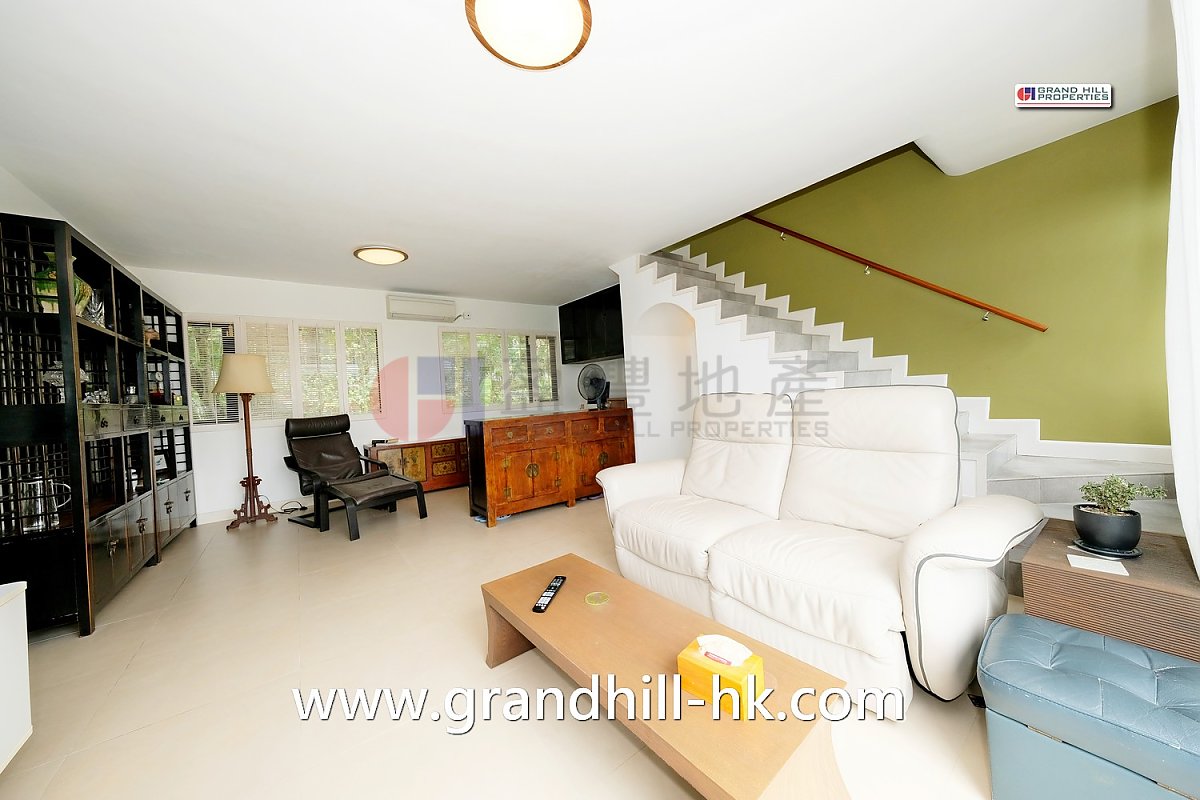 SAI KUNG TASTEFUL RENOVATED 2F Sai Kung H 020856 For Buy