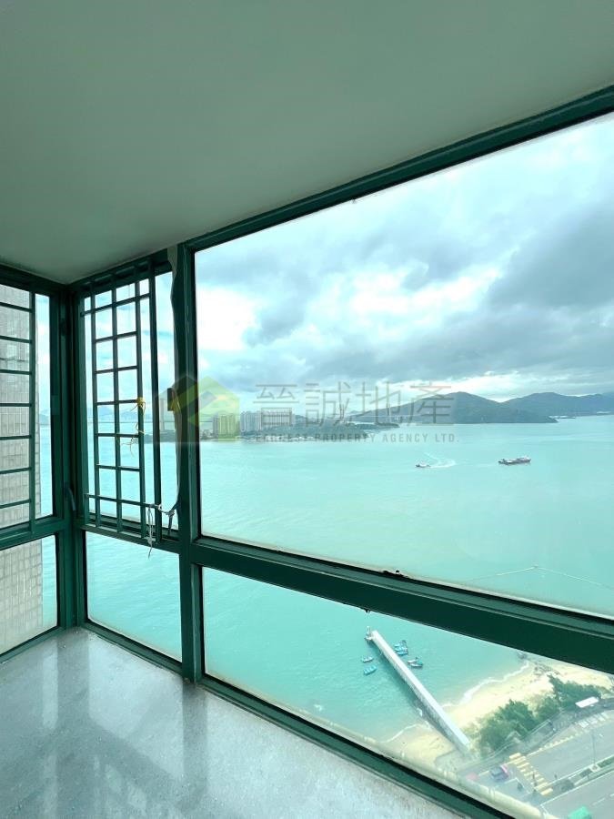 SEA CREST VILLA PH 01 BLK 02 Tsuen Wan H R044786 For Buy