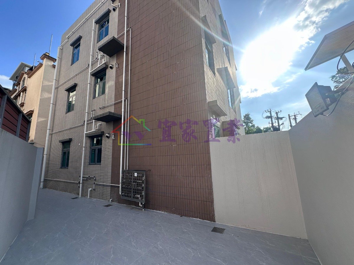 MONG TSENG TSUEN Tin Shui Wai L 005844 For Buy