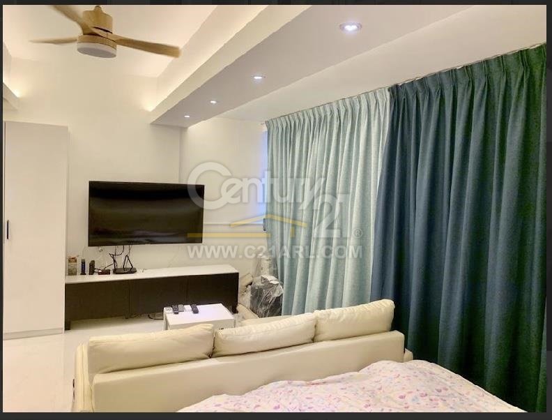 NEW CENTRAL MAN Sheung Wan M A323154 For Buy