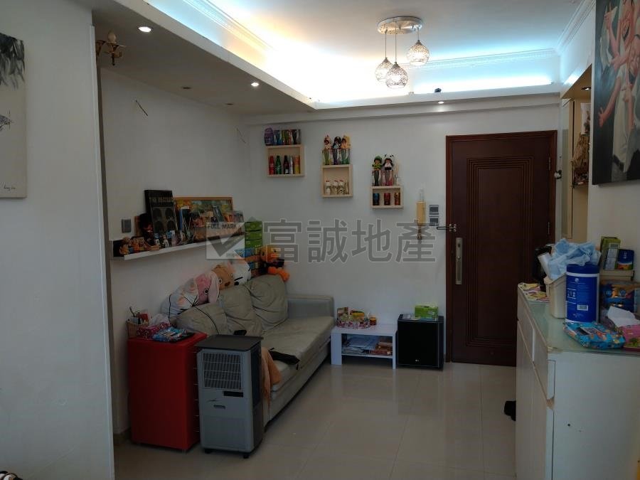 FUNG WONG CHUEN BLDG Wong Tai Sin M F124177 For Buy