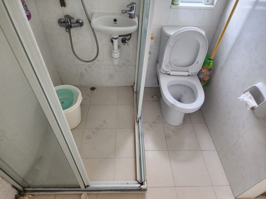 WHAMPOA EST, ON WING BLDG BLK L Hunghom H W090956 For Buy