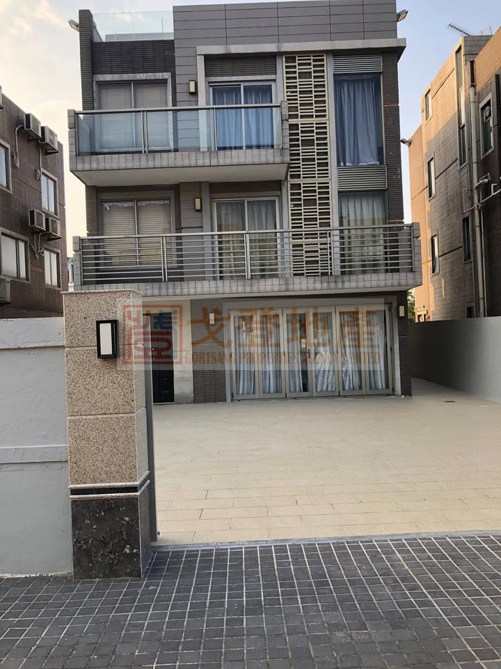 Yuen Long All 1718042 For Buy