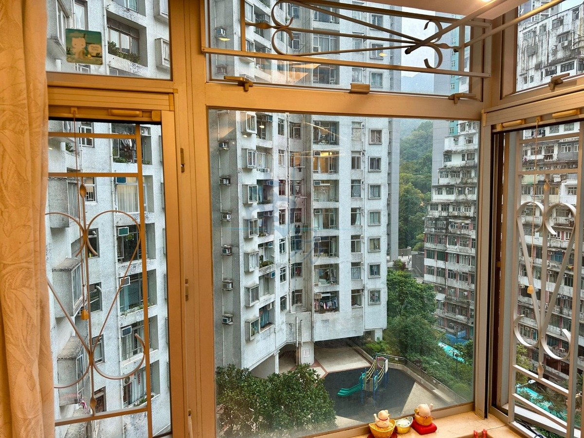 PARKVALE CHEUNG PAK MAN Quarry Bay M E030276 For Buy