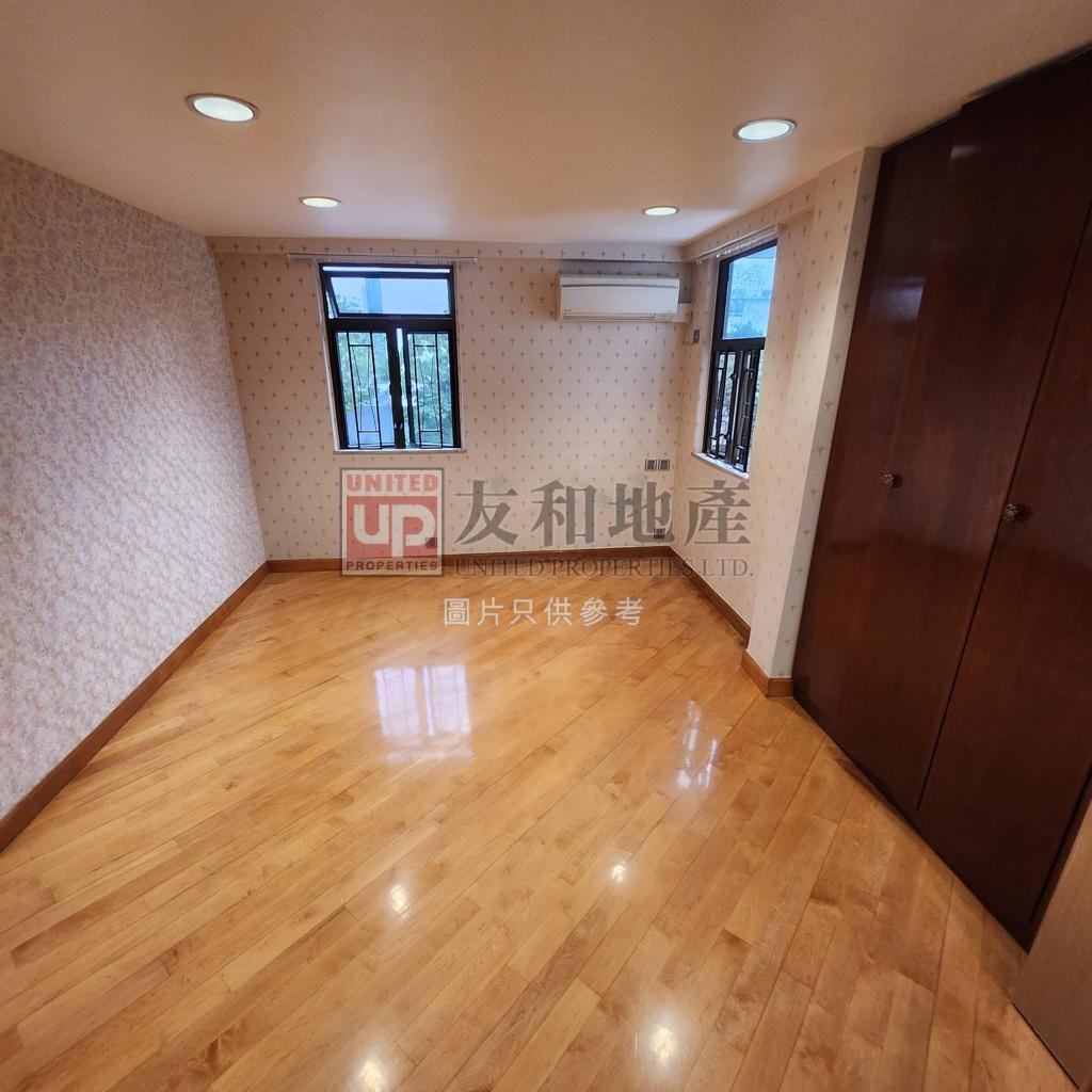 PRINCE'S HTS PH 01 Ho Man Tin H K180080 For Buy