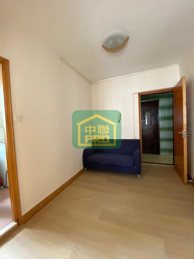 GOLDEN LION GDN  Shatin H T019843 For Buy